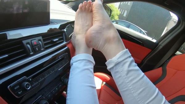 Sabdeluxe - Birkenstock Im Auto [HD 720P]  - MyDirtyHobby