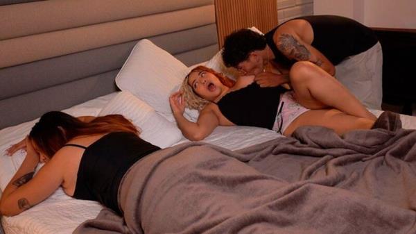ThiagoLopezxx - Fuck me slowly so my stepmom doesn't listen! Funny bisexual threesome with two hot busty girls [FullHD 1080P]  