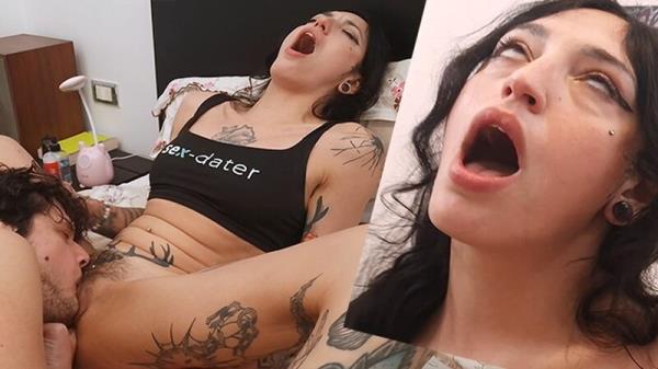 Fucktotum - Pure Female Pleasure: pussy licking 'till squirting orgasm + riding female orgasm [FullHD 1080P]  
