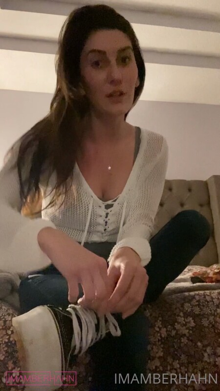 Amber Hahn / imamberhahn - Dressing and Masturbate [FullHD 1080P]