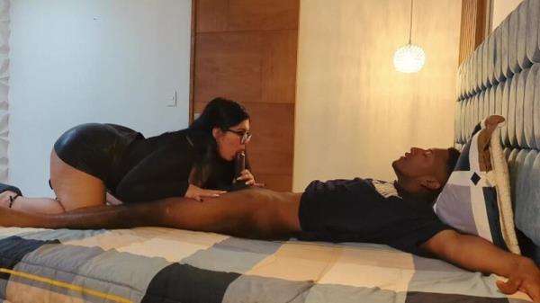 Antonella-Jones - I find my best friend's boyfriend in his room and I get into his bed and fuck his giant dick [FullHD 1080P]  