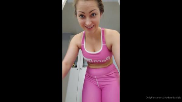 Dani Daniels - Pink Tights [FullHD 1080P]  