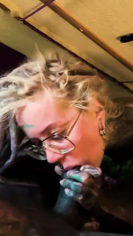 Anuskatzz - Amateur Hippie Girl wird im Camper gefickt - Compilation Vanlife - ana... [SD 405P]  - MyDirtyHobby
