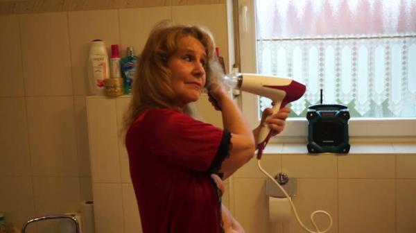 extrabot - Fohn Teil 2 [FullHD 1080P]  - MyDirtyHobby