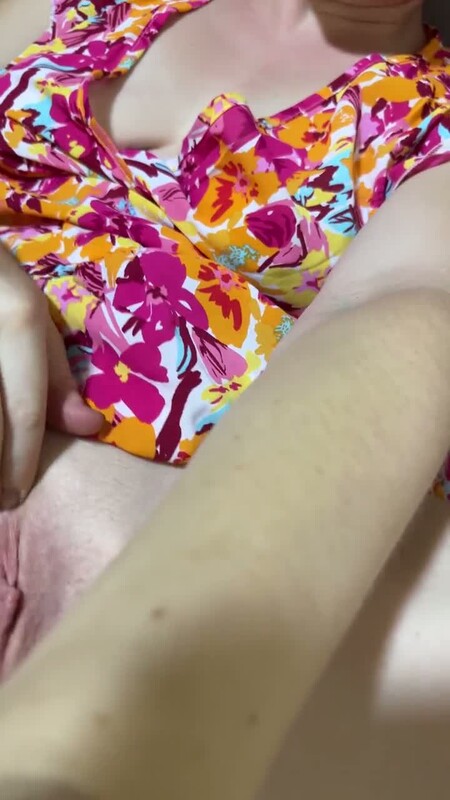 SweetLucy96 - Essigflasche Ganz Tief in Meine Fotze Geschoben [HD 720P]  - MyDirtyHobby