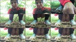 EmelieCrystal - Zum ersten mal vor der Kamera gepisst - Natursekt [HD 720P]  - MyDirtyHobby