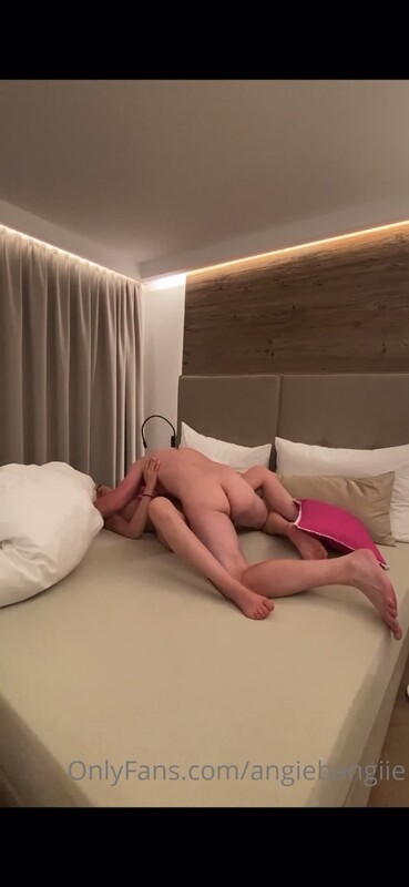 Angiebangiie - Das erste Sex Tape Part 1 [FullHD 886P]  - MyDirtyHobby