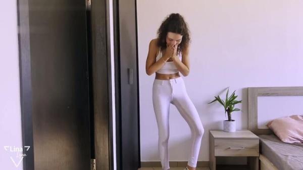LinaLynn - OHA - DAS gibt Arger vom Vermieter - Piss in wei?e Hose Ufert aus [FullHD 1080P]  - MyDirtyHobby