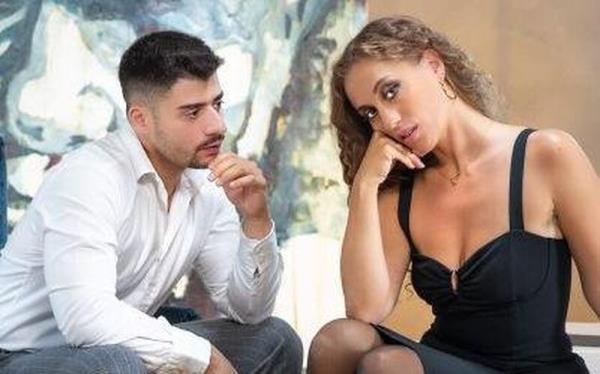 Sofi La One - The Interview [FullHD 816P]  - FrolicMe