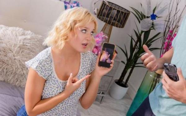 Annaleigh Reno - Dick Pic Mishap [FullHD 1080P]  - OnlyTeenBlowjobs