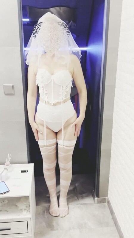 SashMash - Hotwife Posiert Im Brautkostum [FullHD 1080P]  - MyDirtyHobby