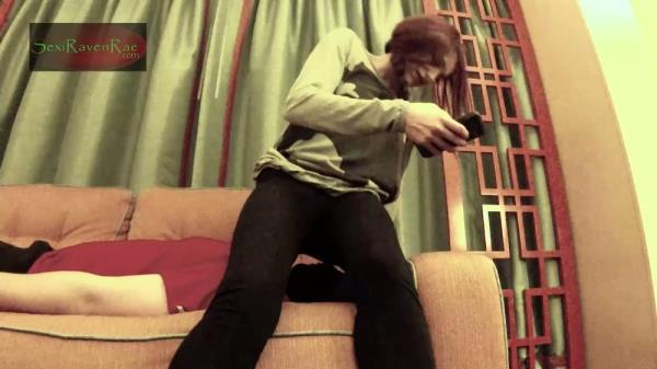 Sexiravenrae - Raven Rae - New Slave I�s Caught And Smothered [HD 720P]