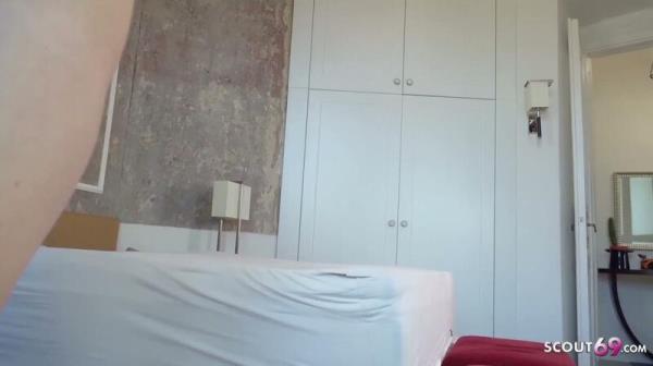 German-Scout - KURVIGES SCHULMADCHEN MIT MEGA TITTEN BEI ECHTEN STRASSEN CASTING A... [FullHD 1080P]  - MyDirtyHobby