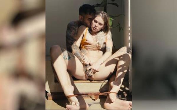 Sammm - Stairwell Squirting [FullHD 1080P]  - Lustery