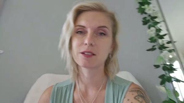 Lexi Snow - Boss Shrinks Her New Personal Assistant [SD 360P]