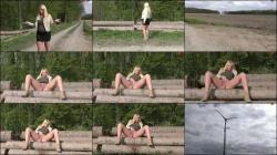 TatjanaYoung - 100 Natur - NS Fontane im Wald [HD 720P]  - MyDirtyHobby