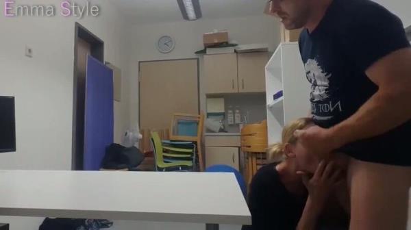 emmastyle - Im Buro der Chefin gefickt [HD 720P]  - MyDirtyHobby