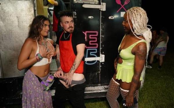 Selina Bentz - Festival Slut Gets Freaky [FullHD 1080P]  - RkPrime