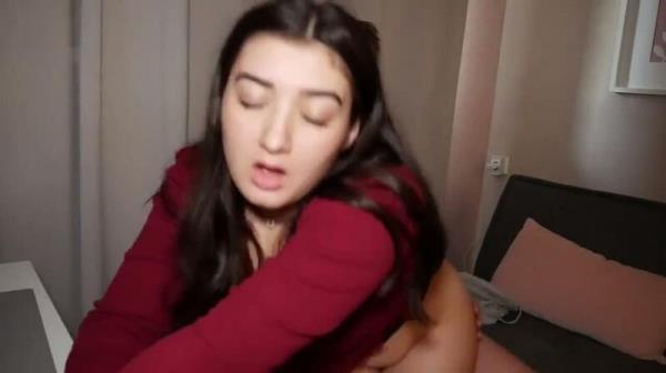 LeahSnuSnu - Unschuldige Studentin wird zur Schlampe - Hardcore ficken und ins Ges... [HD 720P]  - MyDirtyHobby