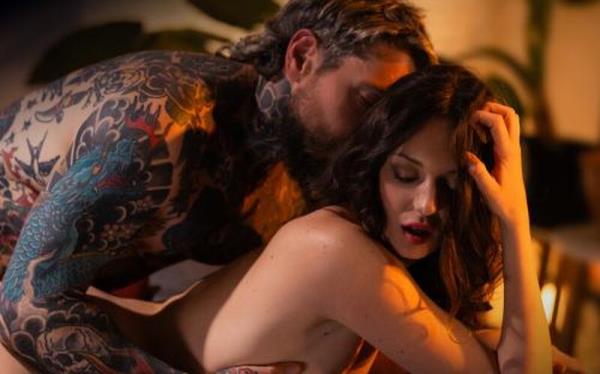 Isabella De Laa - Modern Man [FullHD 1080P]  - JoyBear