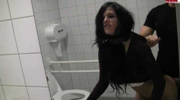 Party-Jule - Fickgeil im Mobelhaus [HD 720P]  - MyDirtyHobby