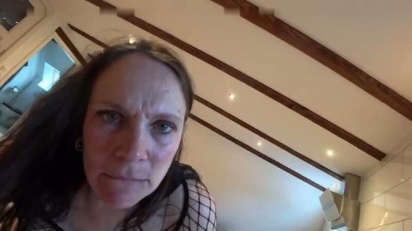 Saskialove87 - Zuschtschlampe Saskialove bekommt es schwanger heftig in ihrere Locher [HD 720P]  - MyDirtyHobby