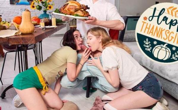 Mia Murkovski, Sia Florance - Pussy Stuffing For Thanksgiving [FullHD 1080P]  - ClubSweethearts