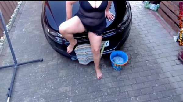 Hot-Pussy66 - Autowasche in sexy dessous [FullHD 1080P]  - MyDirtyHobby