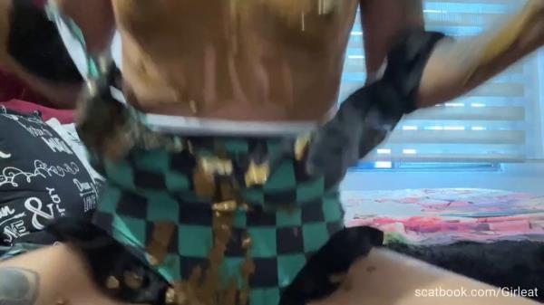 Girleat � Shit Condom [HD 1280P]