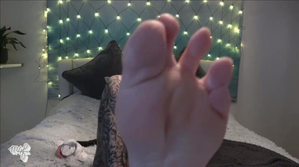 merry4fun - Wenn du brav warst, darfst du wichsen [FullHD 1080P]  - MyDirtyHobby