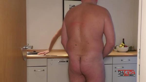 Dacada - Ich glaube, ich brauche hilfe mit meiner box [HD 720P]  - MyDirtyHobby