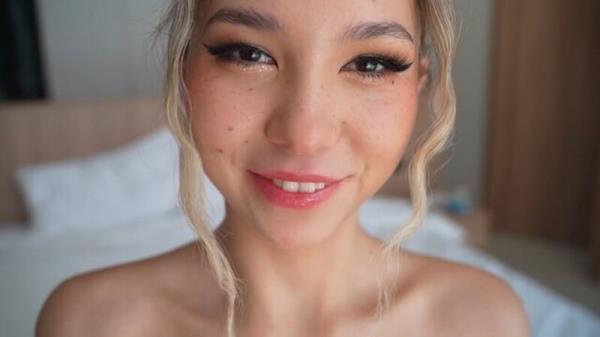 LilKarina2 - Stunning blonde and her tight pussy [FullHD 1080P]  