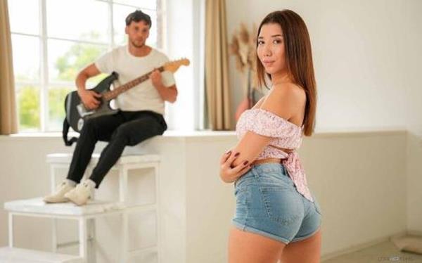 Layla Scarlett - Warmth Of Music [FullHD 1080P]  - LoveHerFilms