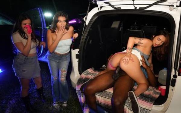 Selina Bentz, Kiana Kumani - Third Down Threesome [FullHD 1080P]  - RkPrime