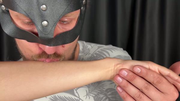 Domina Lee - Sensual Hot Kisses Of Gentle Hands Goddess [FullHD 1080P]  