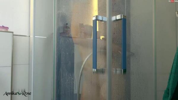 AnnikaRose - Ignor Duschen [FullHD 1080P]  - MyDirtyHobby