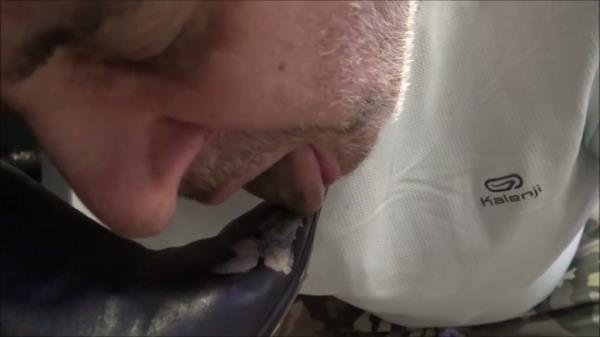 Divine Goddess Gabriella - GABRIELLA - One day at Le Prisonnier club - EXTREME muddy boots licking [FullHD 1080P]  