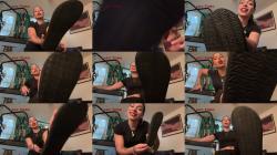 Lady Toro - Sandal Licking Loser [FullHD 1080P]  