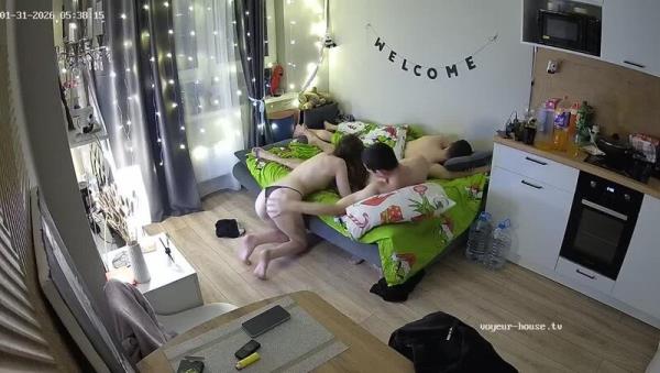 Voyeur-House - Jiffy More Sex Scooper Couch 04.02.2025 Cam 3 [HD 720P]  