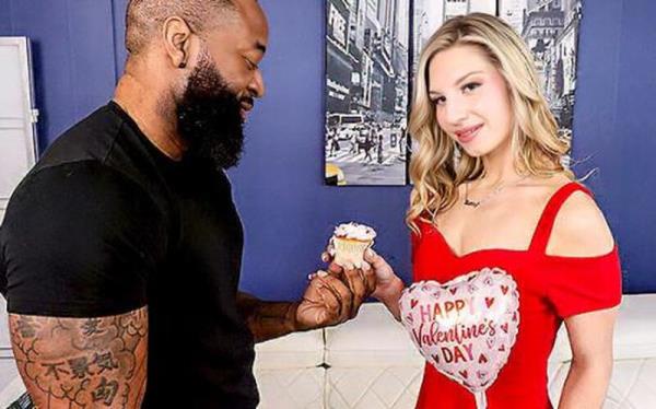 Cheerleader Kait - A BBC For Valentine�s Day [4K 2160P]  - Nookies