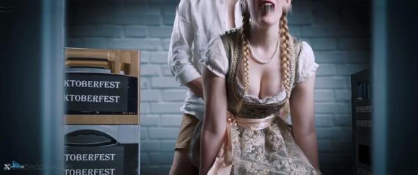 clothed-pleasures - Mein erstes sexvideo - Fremdgehen im Getrankelager auf dem Okt... [FullHD 1080P]  - MyDirtyHobby