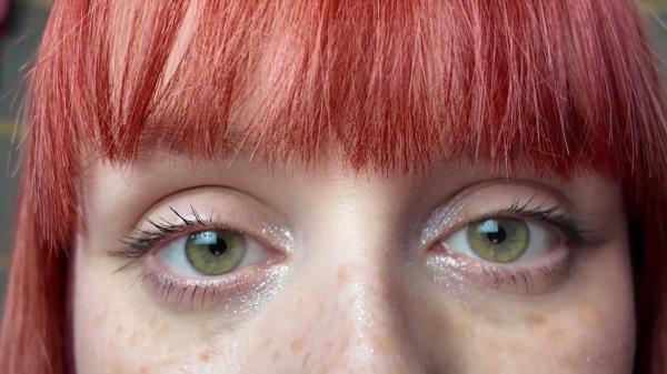 Princess Diss - Full Eye Contact With Princess Diss� Pretty Green Eyes [FullHD 1080P]