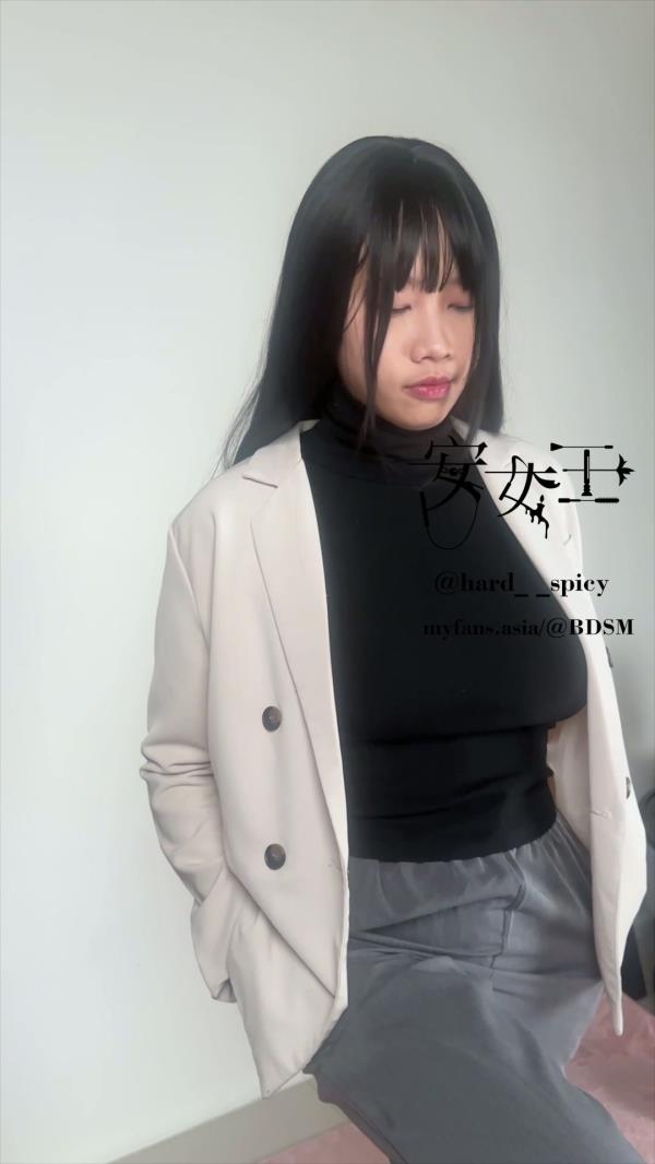 Mistress Ann - Smash His Balls With My Heel [FullHD 1080P]  