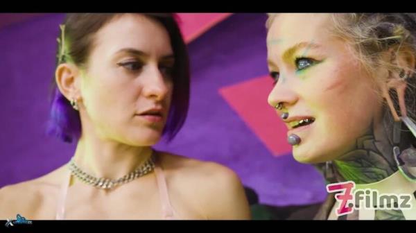 MissFlora - Doppelter Metall Dildo - Lesbischer spa? mit Anuskatzz [FullHD 1080P]  - MyDirtyHobby