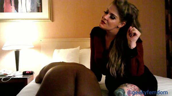 Geeky Femdom - The Kinky Geek - Femdom Teacher Club [FullHD 1080P]  