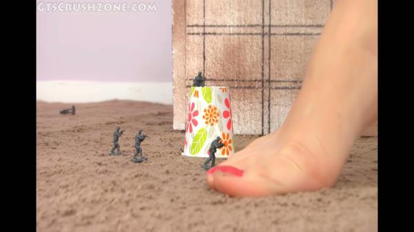 Size Fetish Zone - Gtscrushzone 67 Deanna Deadly [FullHD 1080P]