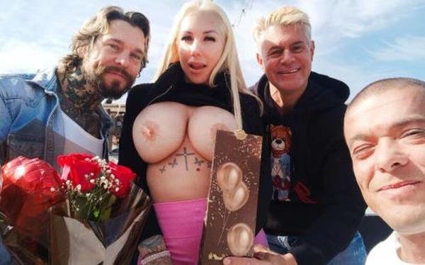 Kyra Hot - Perfect Body Juicy Cunt [FullHD 1080P]  - ImmoralLive