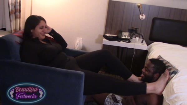 Darrenbfw - Pushing Her Big Feet Down My Throat [HD 720P]