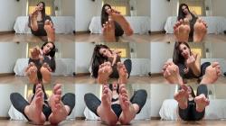 Domina Nina Madrid - Humillacin Mucosidad Y Pies [FullHD 1080P]  