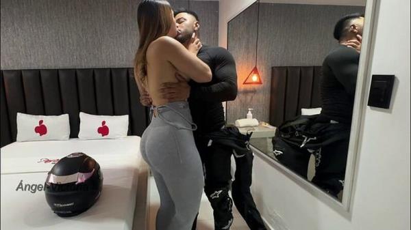 Karolayn_Matos - Adrenaline and a wet pussy on two wheels after a hot chat with my friend's girlfriend?? [FullHD 1080P]